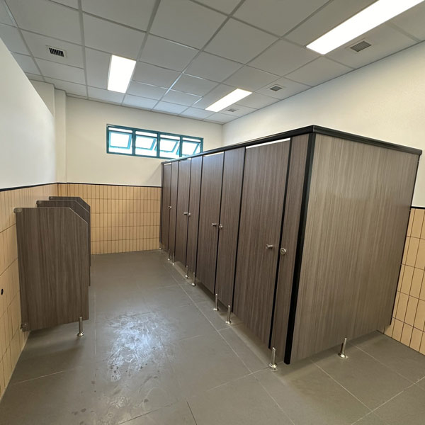 Cập nhật báo giá vách ngăn vệ sinh công cộng tốt nhất hiện nay.